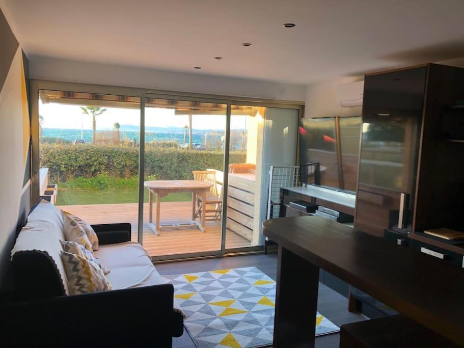 Appartement Petite Endroit Splendide. à Six-Fours-les-Plages Extérieur photo